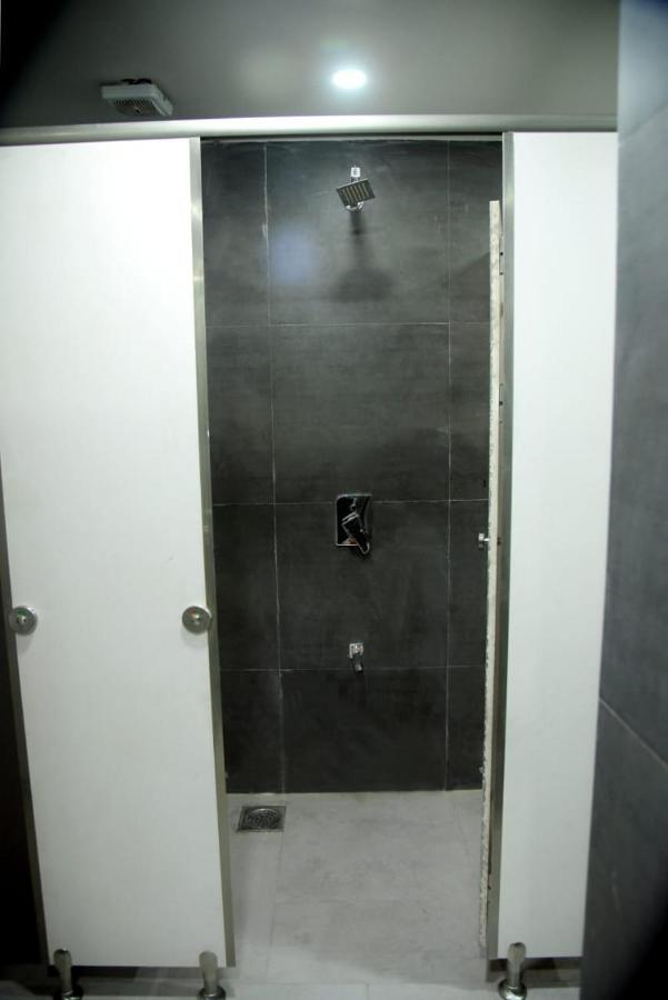 Charyana Hotel Ac Dormitory Ahmedabad Exterior photo